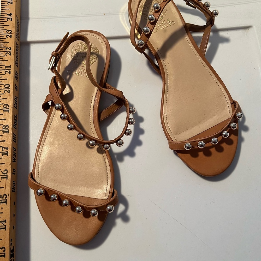Vince camuto tan/ brown Sandals size 8